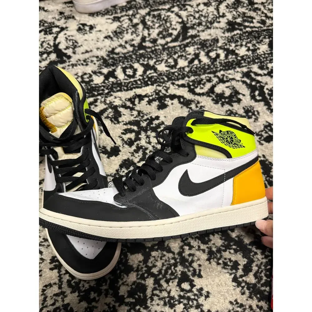 Jordan 1 Retro High White Black Volt University Gold Sneakers Men's Size 12